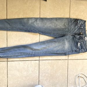 Kenzie straight skinny Jeans size 2/26